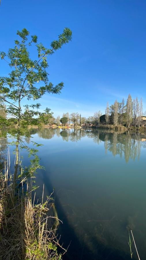 Joli Appartement 27M2 Oasis Provencale En Village Vacances En Camargue Арль Экстерьер фото