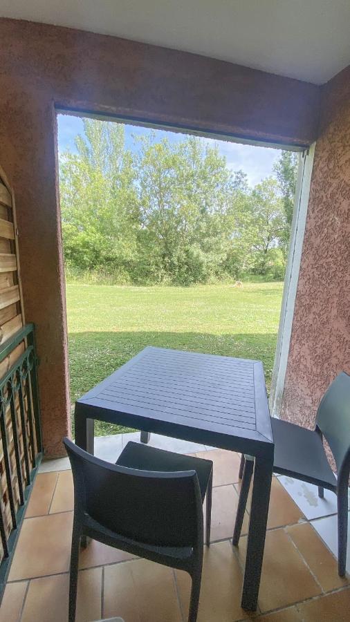 Joli Appartement 27M2 Oasis Provencale En Village Vacances En Camargue Арль Экстерьер фото