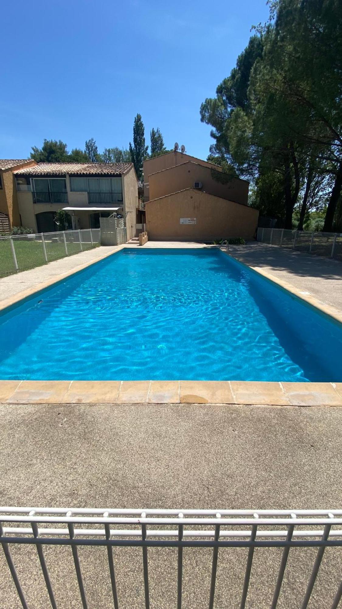 Joli Appartement 27M2 Oasis Provencale En Village Vacances En Camargue Арль Экстерьер фото